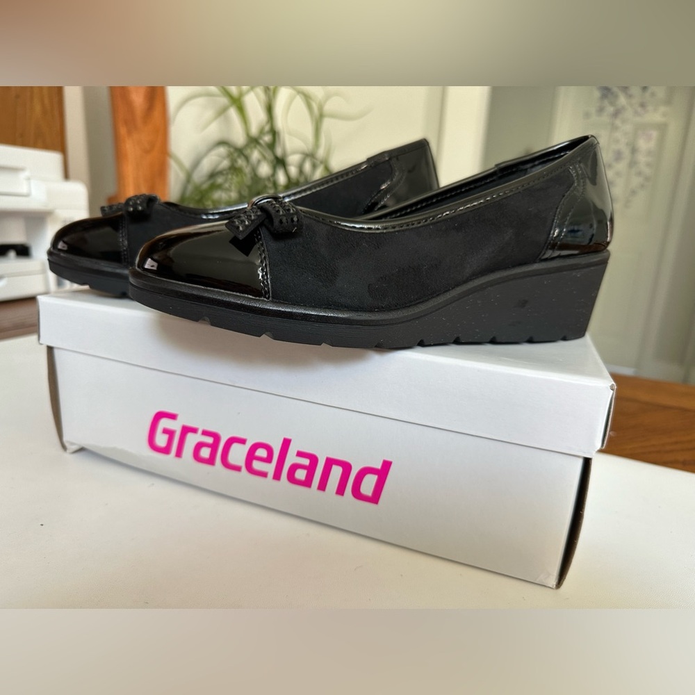 NEW - Graceland Black Low Wedge Shoes - Made in Germany - Size 7 - NIB